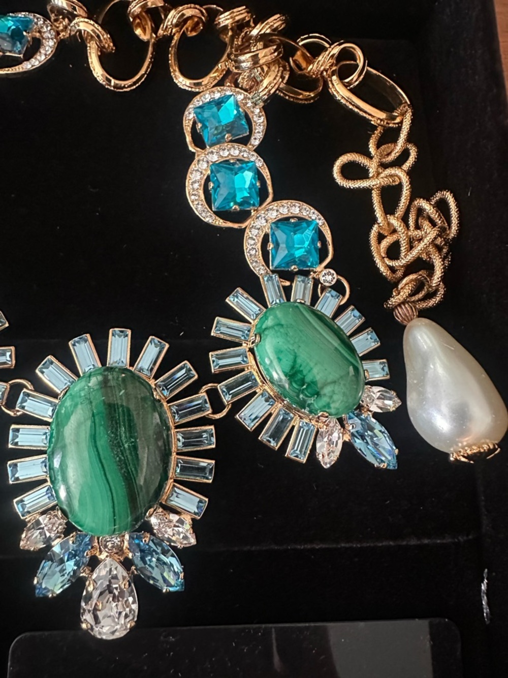 Dolce and Gabbana PIETRE OVALI Crystal & Malachite Necklace - Picture 5 of 11